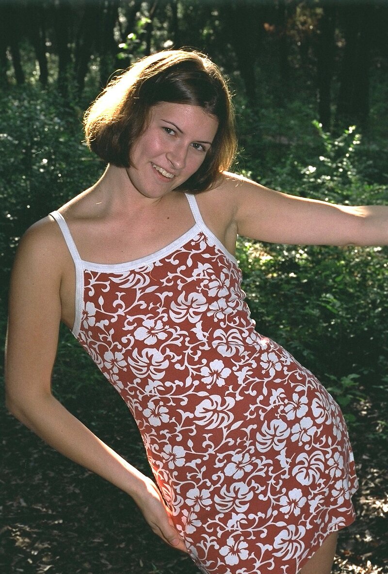 Белла, 25